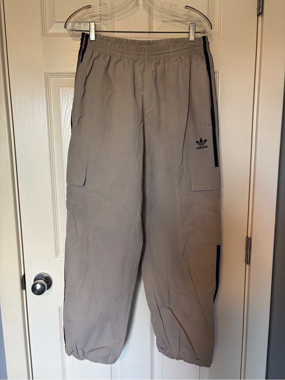 Adidas jogger cargo pants - size L